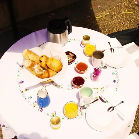 Couette-café Ghiatone Pietrosella