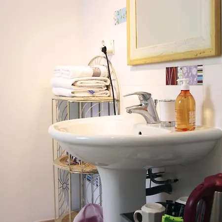 Couette-café Ghiatone 3*