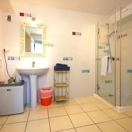 Ghiatone Bed & Breakfast