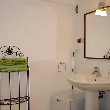 Ghiatone Bed & Breakfast Pietrosella