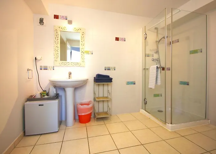 Ghiatone לינה וארוחת בוקר