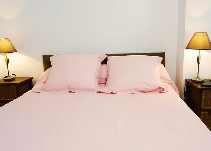 לינה וארוחת בוקר Ghiatone