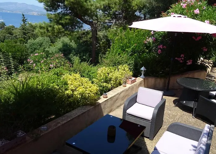 Ghiatone Bed & Breakfast 3*